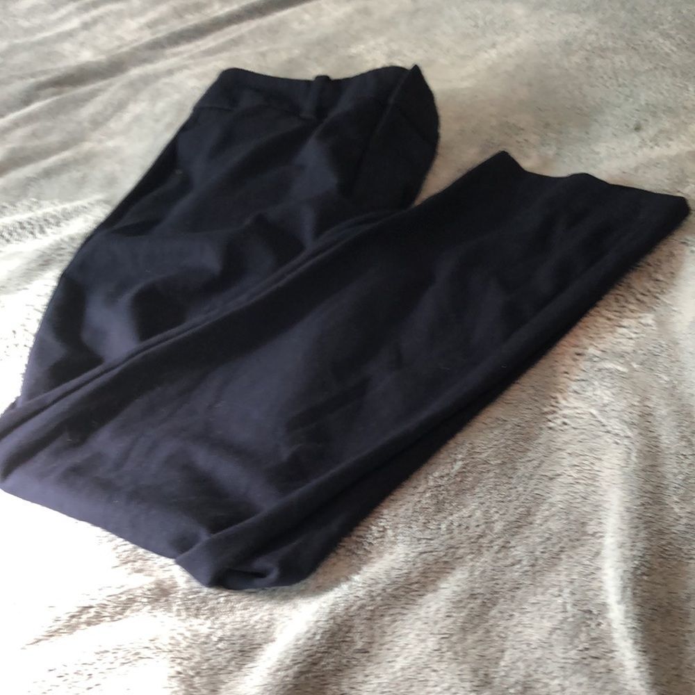 Merona blue uniform pants sz 4. Straight leg, back and side pockets, belt loops